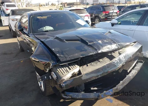 2015 Dodge Challenger R/T Plus z USA, uszkodzony, nr VIN 2C3CDZBT5FH906408